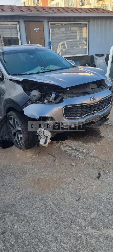 Photo 2 of 7: 2017 Kia Sportage 2.0, VIN KNAPN813BJK387297 — Korean insurance auction