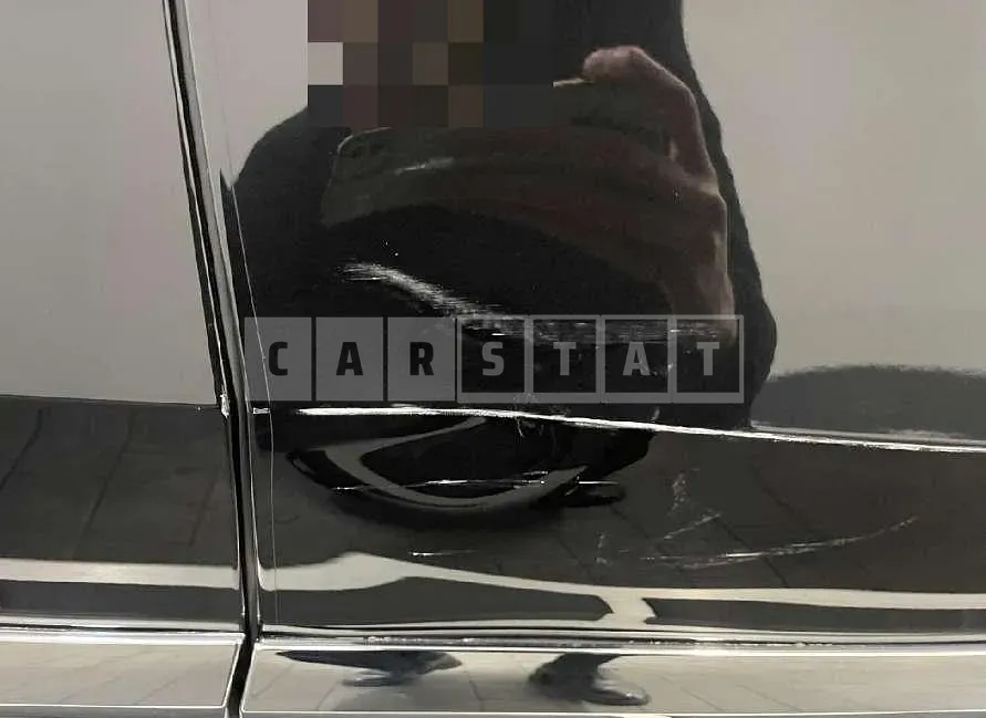Photo 2 of 8: 2023 BMW (parts) X7 xDrive40i Front Passenger Door, — Korean insurance auction