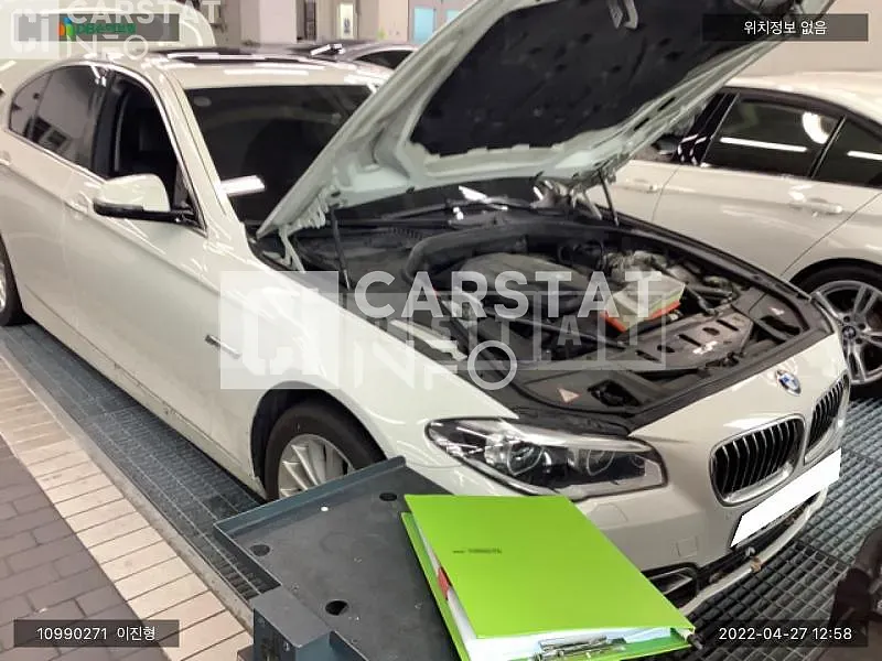 Photo 2 of 8: 2015 BMW 520d, VIN WBA5E5102FG065979 — Korean insurance auction
