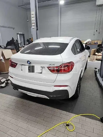 Photo 1 of 23: 2018 BMW X4 xDrive20d, VIN WBAXX1109J0Y50335 — Korean insurance auction