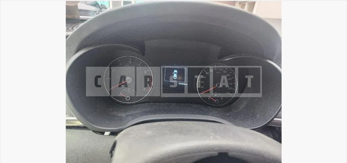 Photo 2 of 20: 2016 Kia K5 2.0 — Korean insurance auction