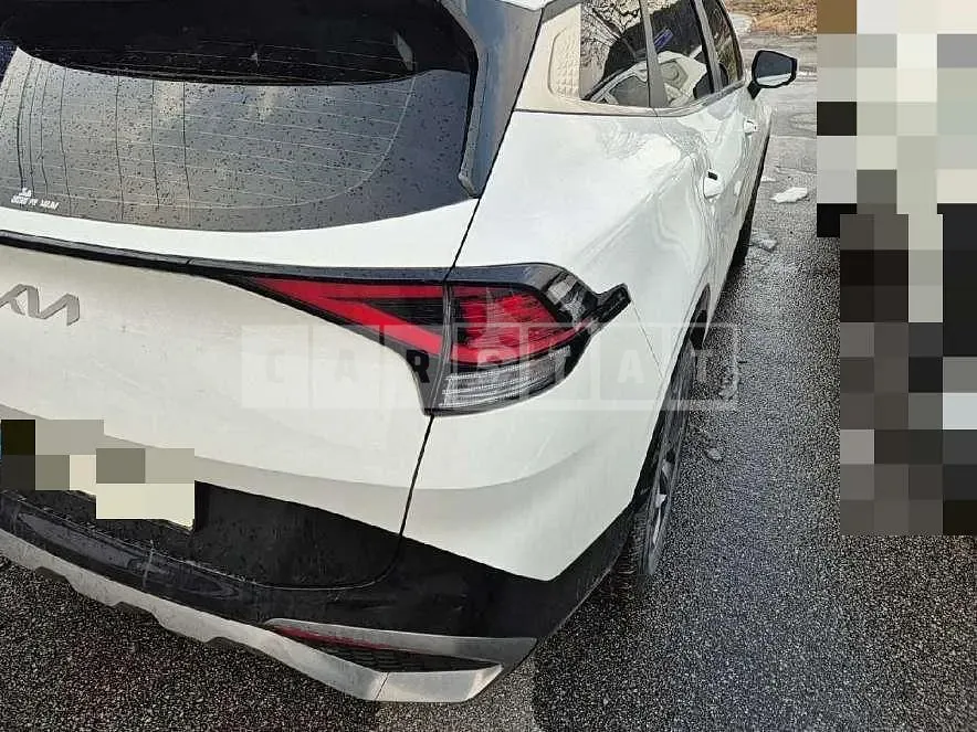 Photo 2 of 16: 2021 Kia Sportage — Korean insurance auction