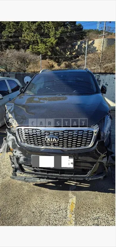 Photo 1 of 24: 2017 Kia Sorento — Korean insurance auction