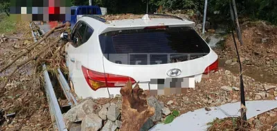 Photo 1 of 4: 2015 Hyundai Santa Fe DM — Korean insurance auction