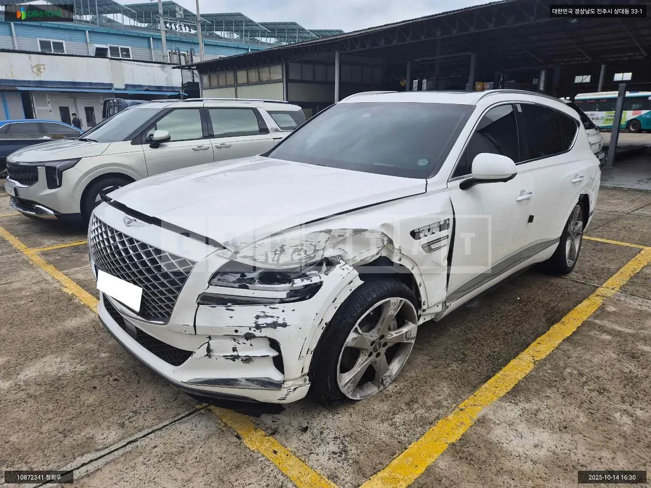 Photo 2 of 24: 2022 Genesis GV80, VIN KMTHB81DBNU130822 — Korean insurance auction