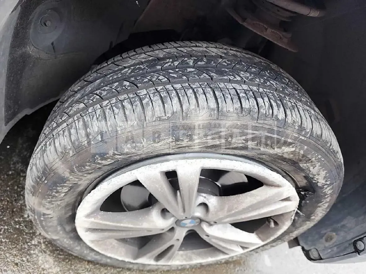 Photo 2 of 25: 2016 BMW X1 xDrive18d, VIN WBAHT9103G5E61090 — Korean insurance auction