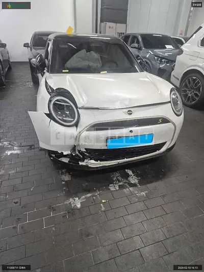 Photo 1 of 8: 2025 MINI Cooper Se, VIN WMW21GC00RTA26152 — Korean insurance auction