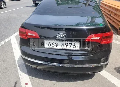 Photo 1 of 10: 2021 BMW X6 xDrive 30d, VIN WBAGT810XM9H51627 — Korean insurance auction