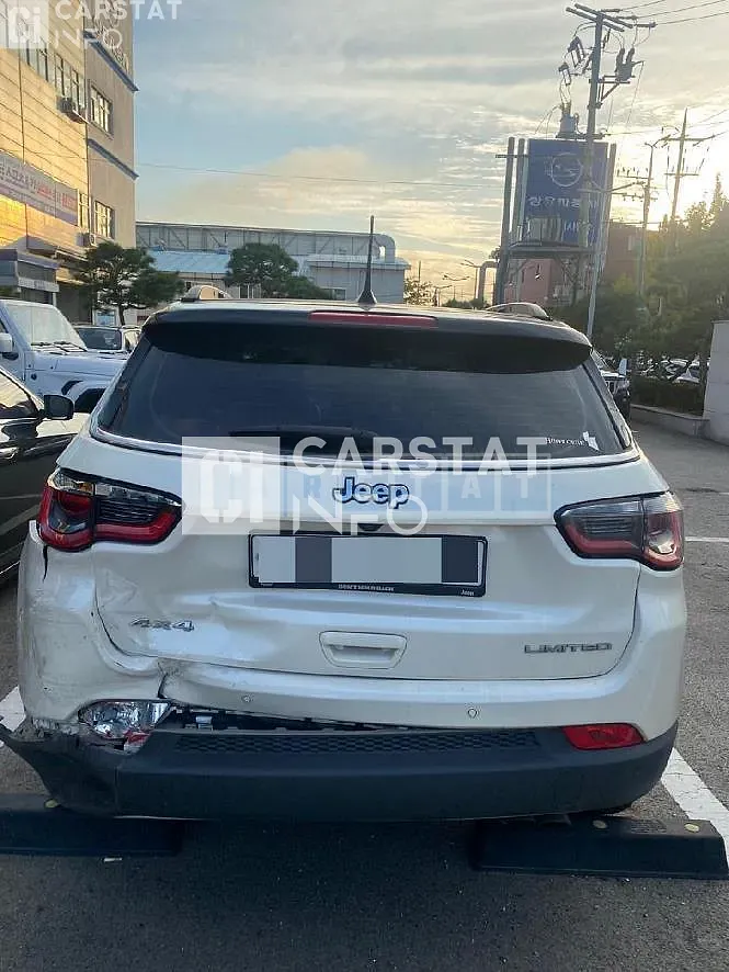 Photo 2 of 15: 2019 Jeep Compass, VIN 3C4NJDCB8KT598254 — Korean insurance auction