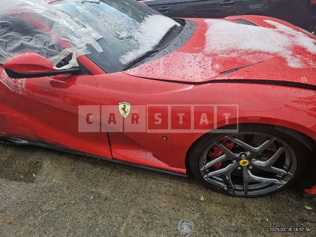 Photo 2 of 48: 2019 Ferrari 812 Superfast — Korean insurance auction