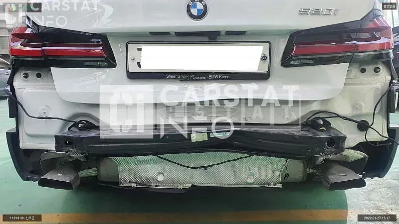Photo 2 of 24: 2020 BMW 520i M Sport Package, VIN WBAJK9105LCE82520 — Korean insurance auction