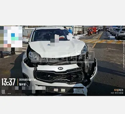 Photo 1 of 4: 2016 Kia Sportage — Korean insurance auction