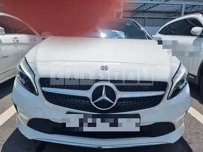 Photo 1 of 19: 2017 Mercedes-Benz A200 — Korean insurance auction