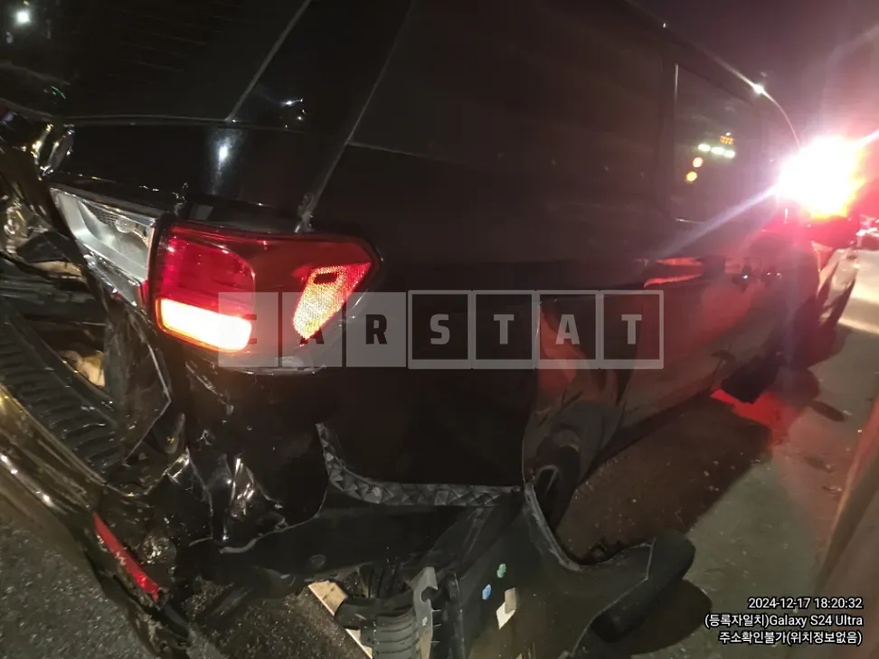 Photo 2 of 8: 2014 Kia Carnival — Korean insurance auction