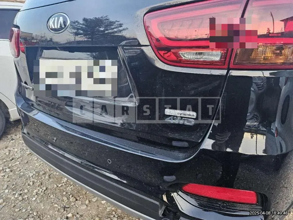 Photo 2 of 25: 2018 Kia Sorento 4WD — Korean insurance auction