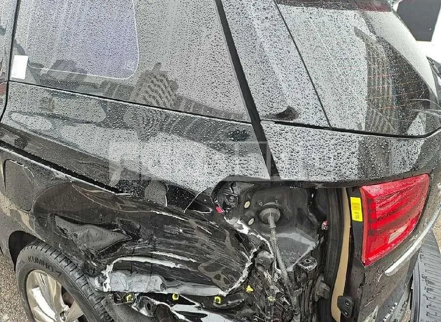Photo 2 of 23: 2019 Kia Carnivals — Korean insurance auction