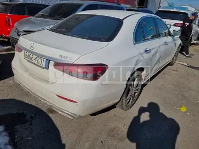 Photo 1 of 8: 2021 Mercedes-Benz E 350 4Matic, VIN W1KZF8GB4MA945499 — Korean insurance auction