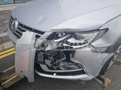 Photo 1 of 9: 2015 Volkswagen CC 2.0 TDI Blue Motion, VIN WVWZZZ3CZFE818633 — Korean insurance auction