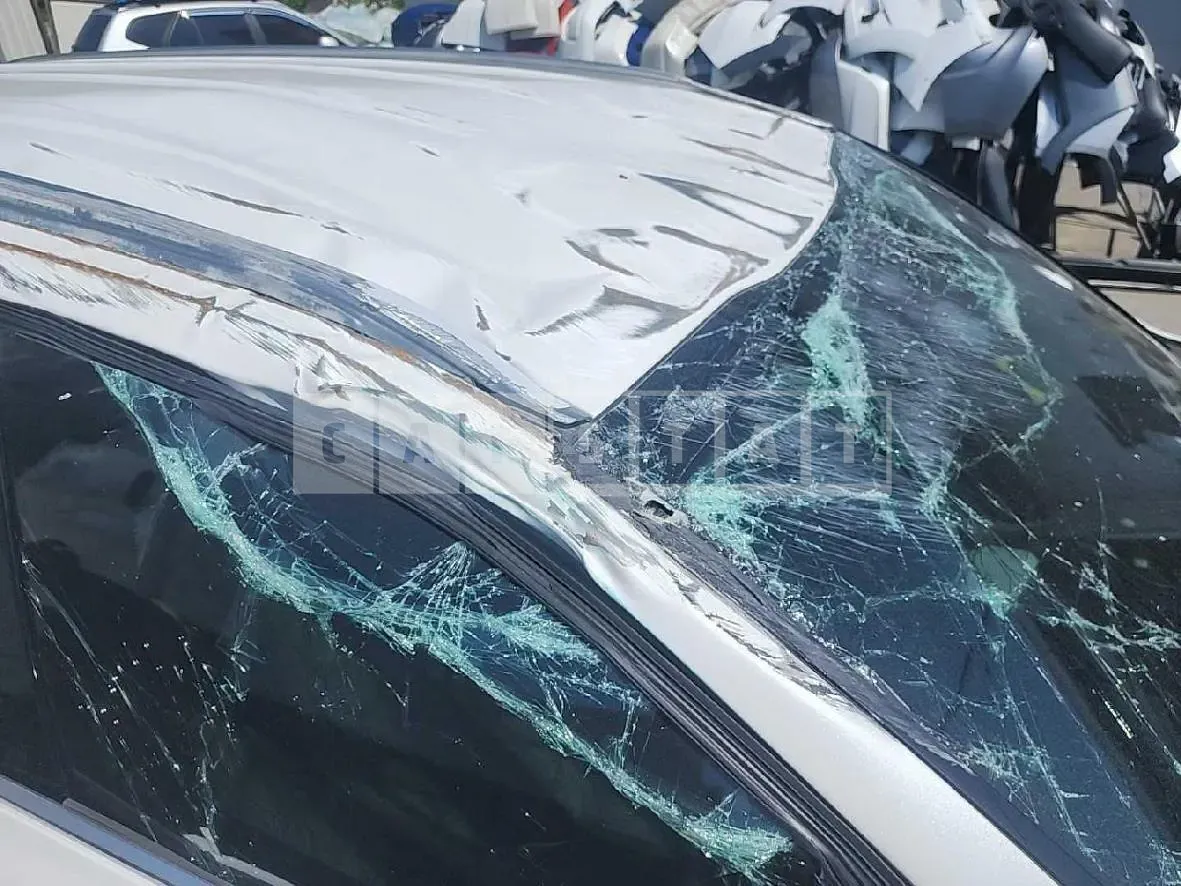 Photo 2 of 17: 2023 Kia Sorento 1.6 Hybrid — Korean insurance auction