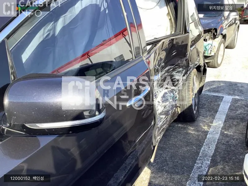 Photo 2 of 9: 2019 Kia Carnival, VIN KNAMB81ABKS518720 — Korean insurance auction