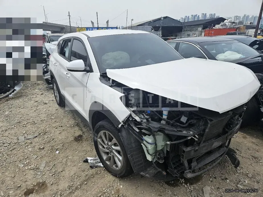 Photo 2 of 9: 2015 Hyundai Tucson TL 2.0 — Korean insurance auction