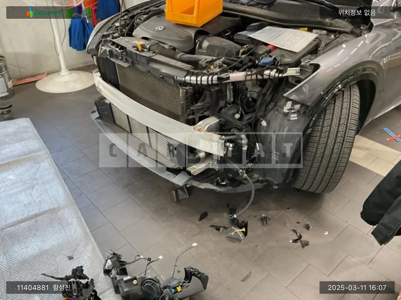 Photo 2 of 9: 2018 Infiniti Q30, VIN SJKCH53E8HA056698 — Korean insurance auction
