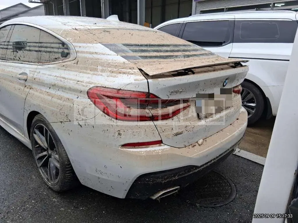 Photo 2 of 6: 2022 BMW 620d — Korean insurance auction