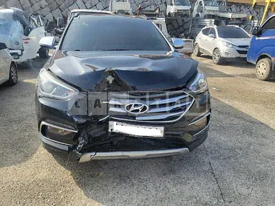 Photo 1 of 11: 2015 Hyundai Santa Fe, VIN KMHSW81XBGU529557 — Korean insurance auction
