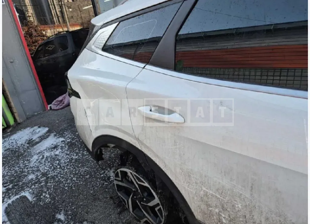 Photo 2 of 14: 2023 Kia Sportage — Korean insurance auction