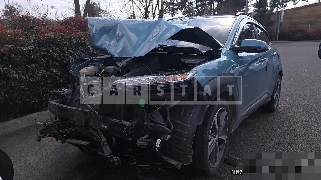 Photo 2 of 6: 2018 Hyundai Kona — Korean insurance auction