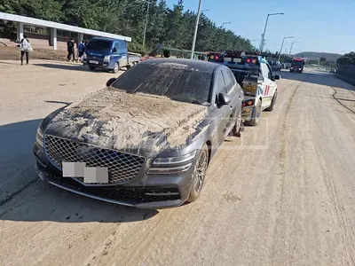 Photo 1 of 6: 2020 Genesis Acupuncture Nessis G80 2.5T — Korean insurance auction