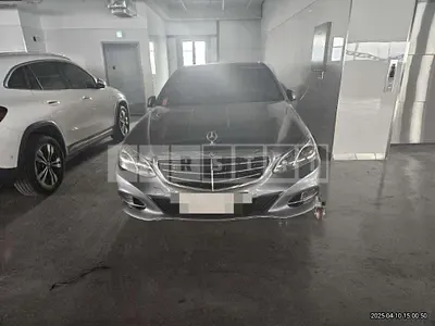 Photo 1 of 26: 2015 Mercedes-Benz E300 — Korean insurance auction