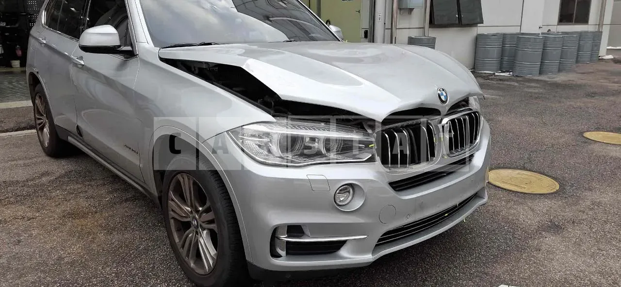 Photo 2 of 14: 2015 BMW X5 xDrive30d, VIN WBAKS4104F0H60935 — Korean insurance auction