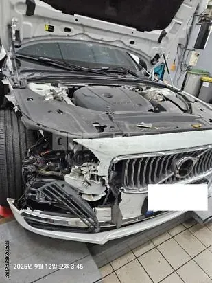Photo 2 of 12: 2022 Volvo S90 T8 AWD — Korean insurance auction