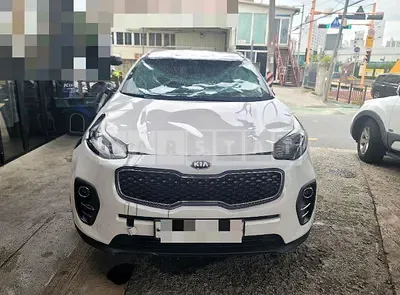 Photo 1 of 26: 2017 Kia Sportage 1.7 — Korean insurance auction