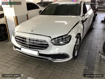 Photo 1 of 8: 2022 Mercedes-Benz E250, VIN W1KZF4FB2NB068288 — Korean insurance auction