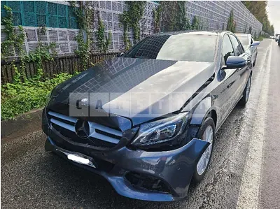 Photo 1 of 29: 2016 Mercedes-Benz C 200d, VIN WDDWF3HB0GF262209 — Korean insurance auction