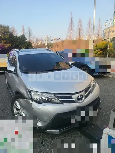 Photo 1 of 5: 2014 Toyota RAV4 4WD — Korean insurance auction