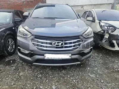Photo 1 of 13: 2017 Hyundai Santa Fe, VIN KMHSW81UBHU766565 — Korean insurance auction