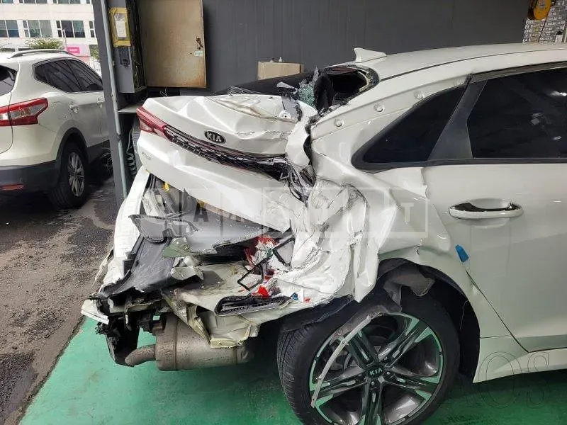 Photo 2 of 15: 2020 Kia K5, VIN KNAG241ABLA069468 — Korean insurance auction