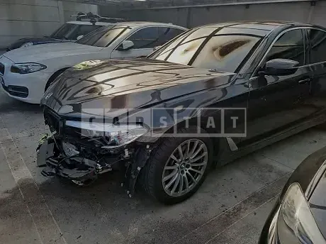 Photo 2 of 9: 2020 BMW 520i Luxury, VIN WBAJK9100LCE23214 — Korean insurance auction
