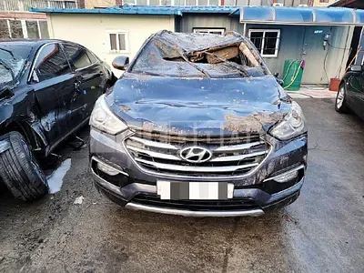 Photo 1 of 14: 2016 Hyundai Santa Fe, VIN KMHSW81UDGU661894 — Korean insurance auction