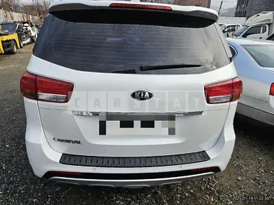 Photo 1 of 8: 2015 Kia Carnivals — Korean insurance auction