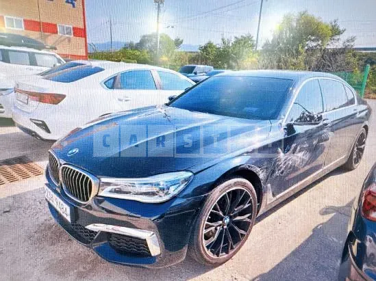 Photo 2 of 7: 2016 BMW 740Li xDrive — Korean insurance auction