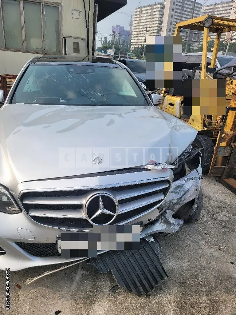 Photo 2 of 8: 2014 Mercedes-Benz E250 CDI 4Matic — Korean insurance auction