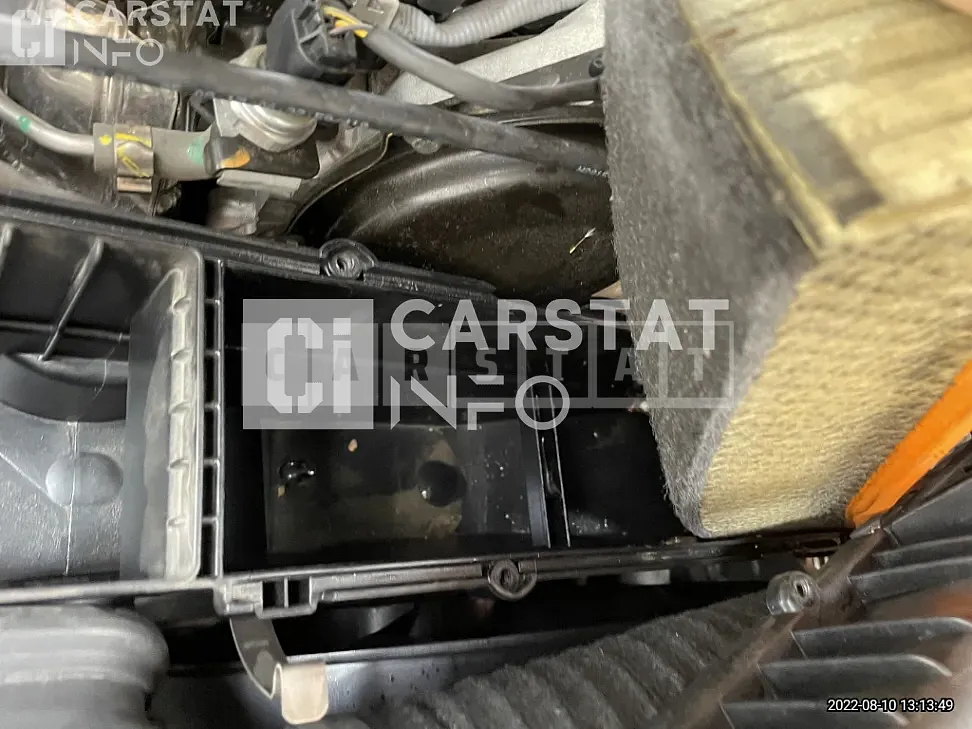 Photo 2 of 8: 2018 Mercedes-Benz C 200d, VIN WDDWF3HB3JR369616 — Korean insurance auction
