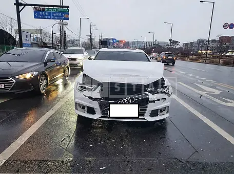 Photo 2 of 42: 2018 Audi A6 35 TDI Four, VIN WAUZZZ4G4JN105411 — Korean insurance auction