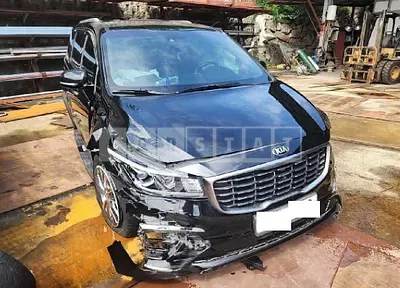 Photo 1 of 10: 2019 Kia Carnival — Korean insurance auction