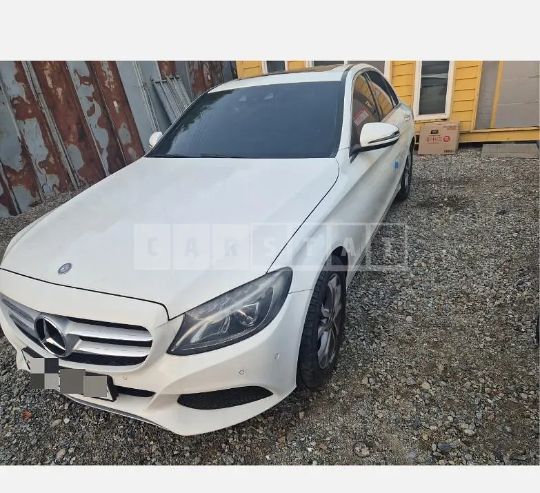 Photo 2 of 4: 2017 Mercedes-Benz C200 — Korean insurance auction