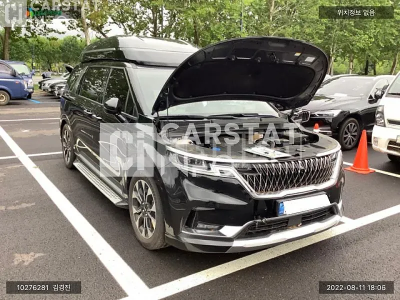 Photo 2 of 29: 2021 Kia Carnival High Limousine, VIN KNANE81BBMS061731 — Korean insurance auction
